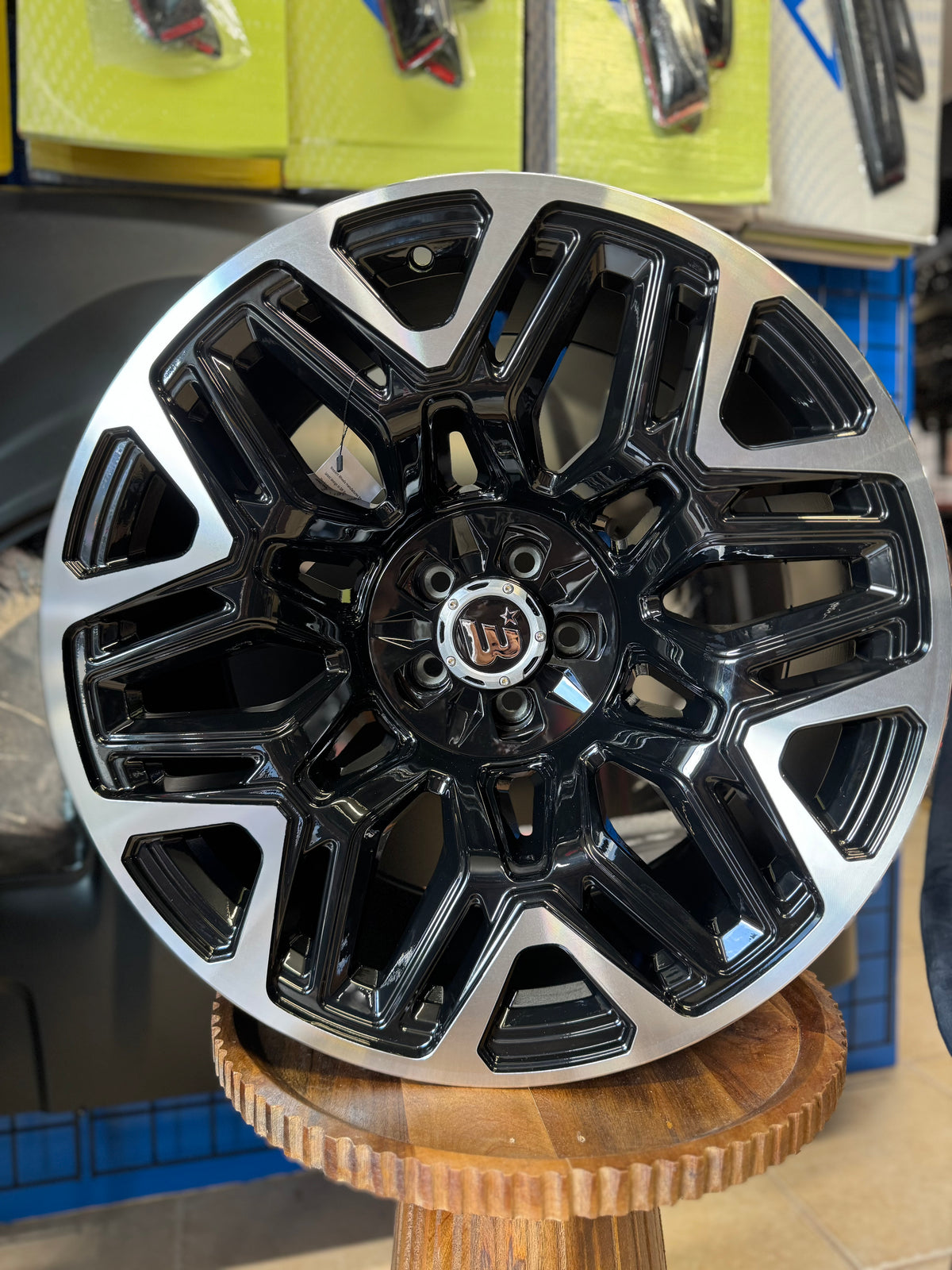 Western Style Custom Rims Western Wheels Gloss Black Milled 5x127 20x10 Set de 4 Aros Jeep JK/JL ...