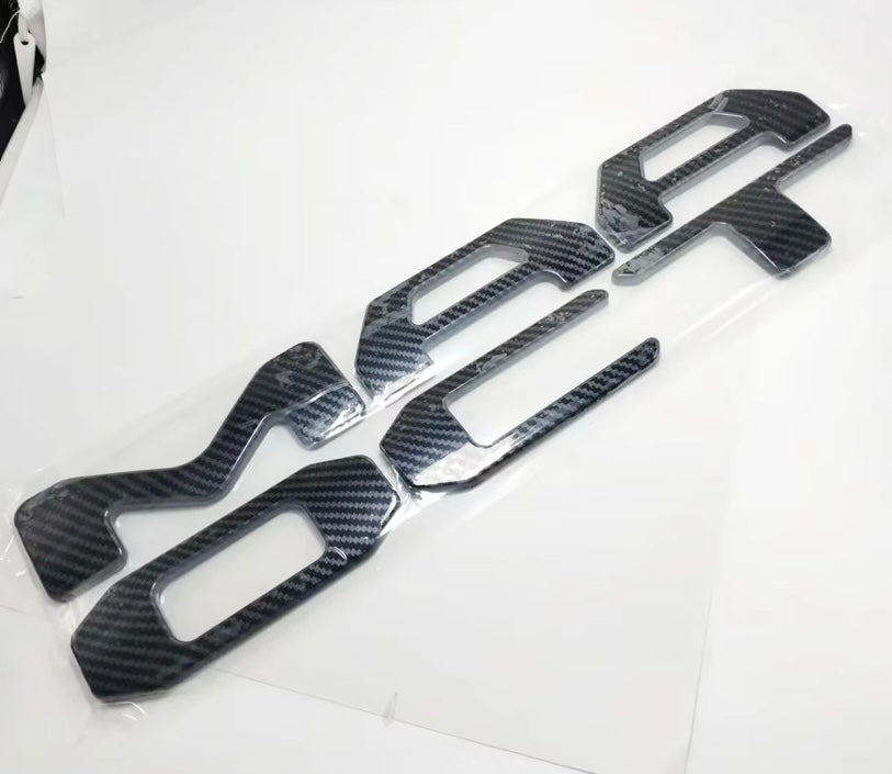 Letras de Compuerta Tacoma 2024 al 2025 Carbon Fiber Color 3D