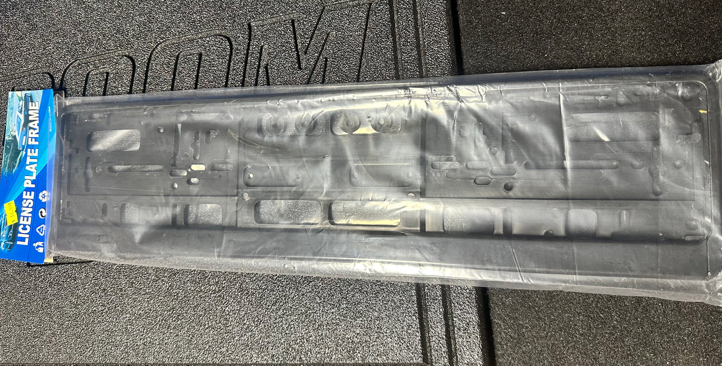 Base de Tablilla Euro JDM Universal Negro Plástico