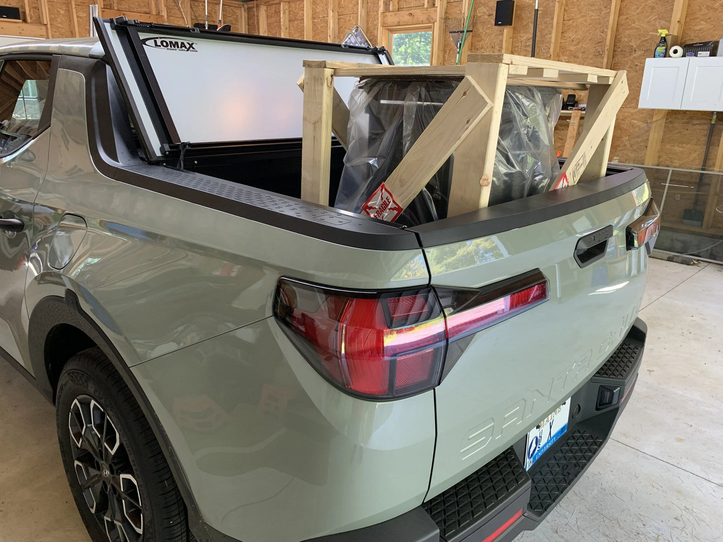 Pre-Order Lomax Tapa de Cajon Dura Hyundai Santa Cruz 2022-2025